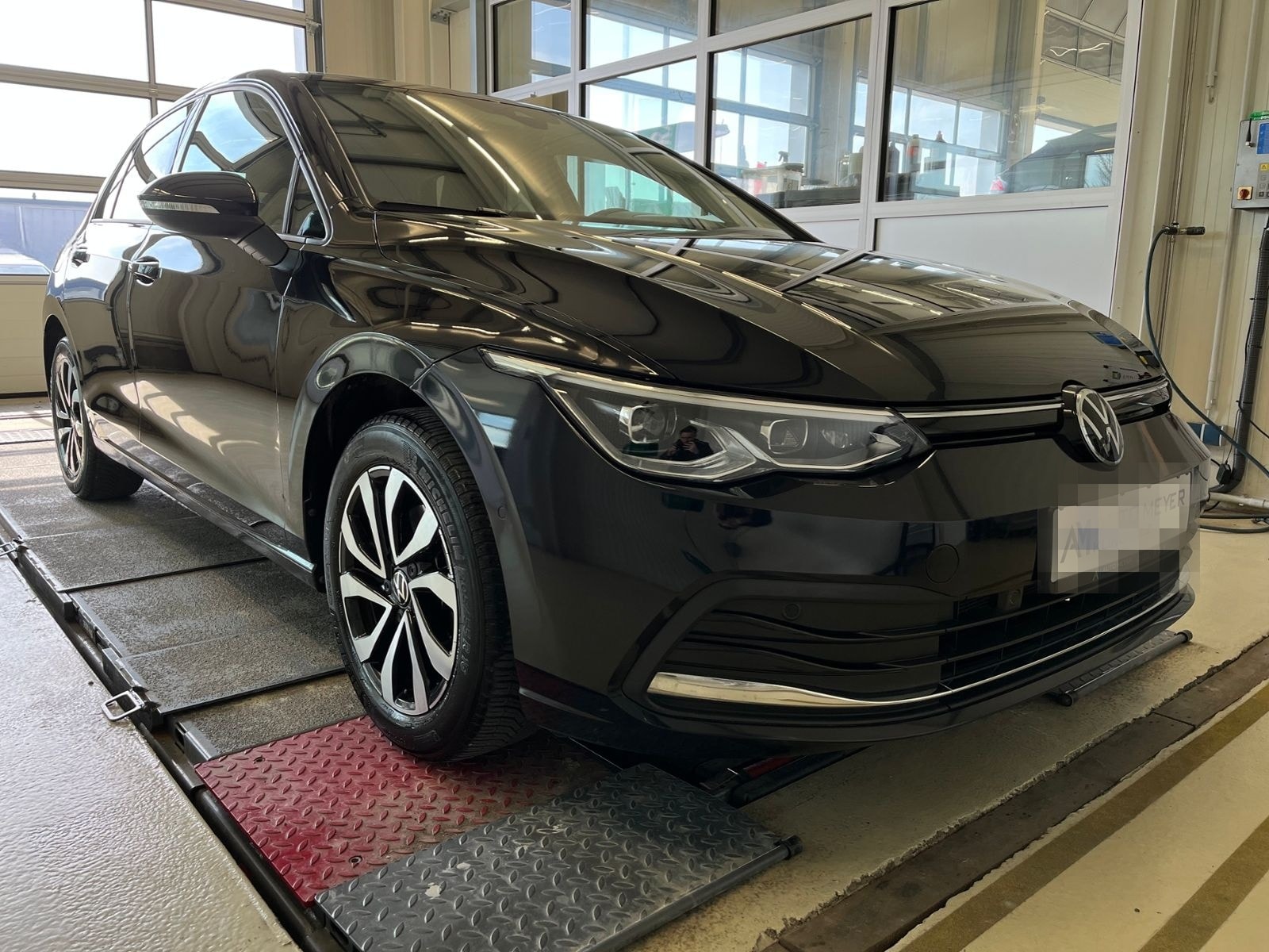 Volkswagen Golf VIII ACTIVE 1.5 TSI Standhzg. HUD Navi LEDP foto 5