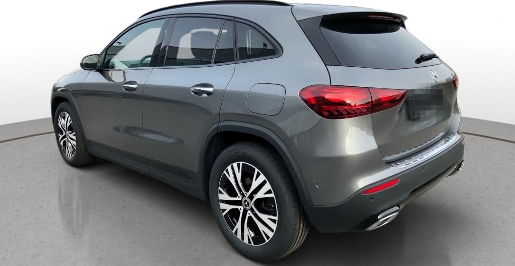 Mercedes-Benz GLA 180 Progressive Line+Night+AHK+DISTR+KEYLESS foto 7