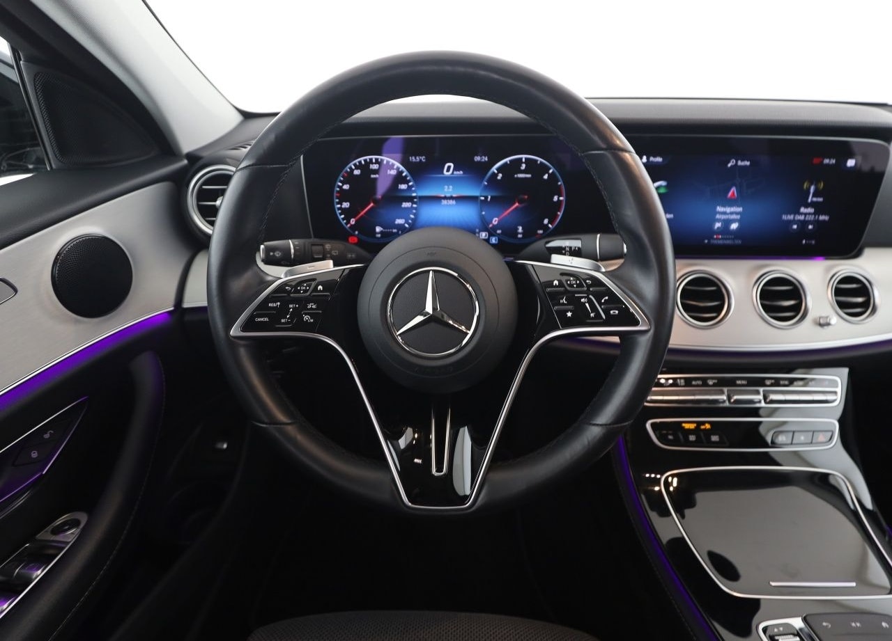 Mercedes-Benz E 220 d T Avantgarde Widescreen MBUX AHK Kamera foto 12