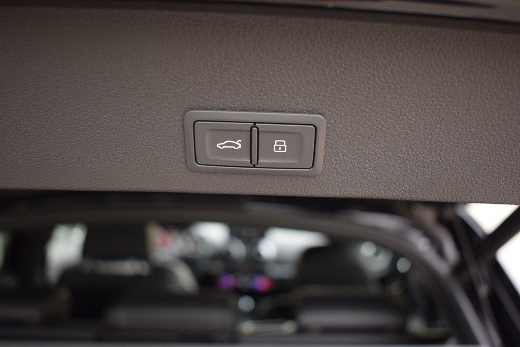 Audi Q2 35 TFSI S-tronic *S-line*AHK*Matrix*RüKam*18" foto 17