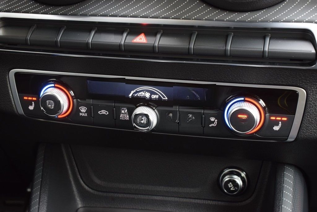 Audi Q2 35 TFSI S-tronic *S-line*AHK*Matrix*RüKam*18" foto 10