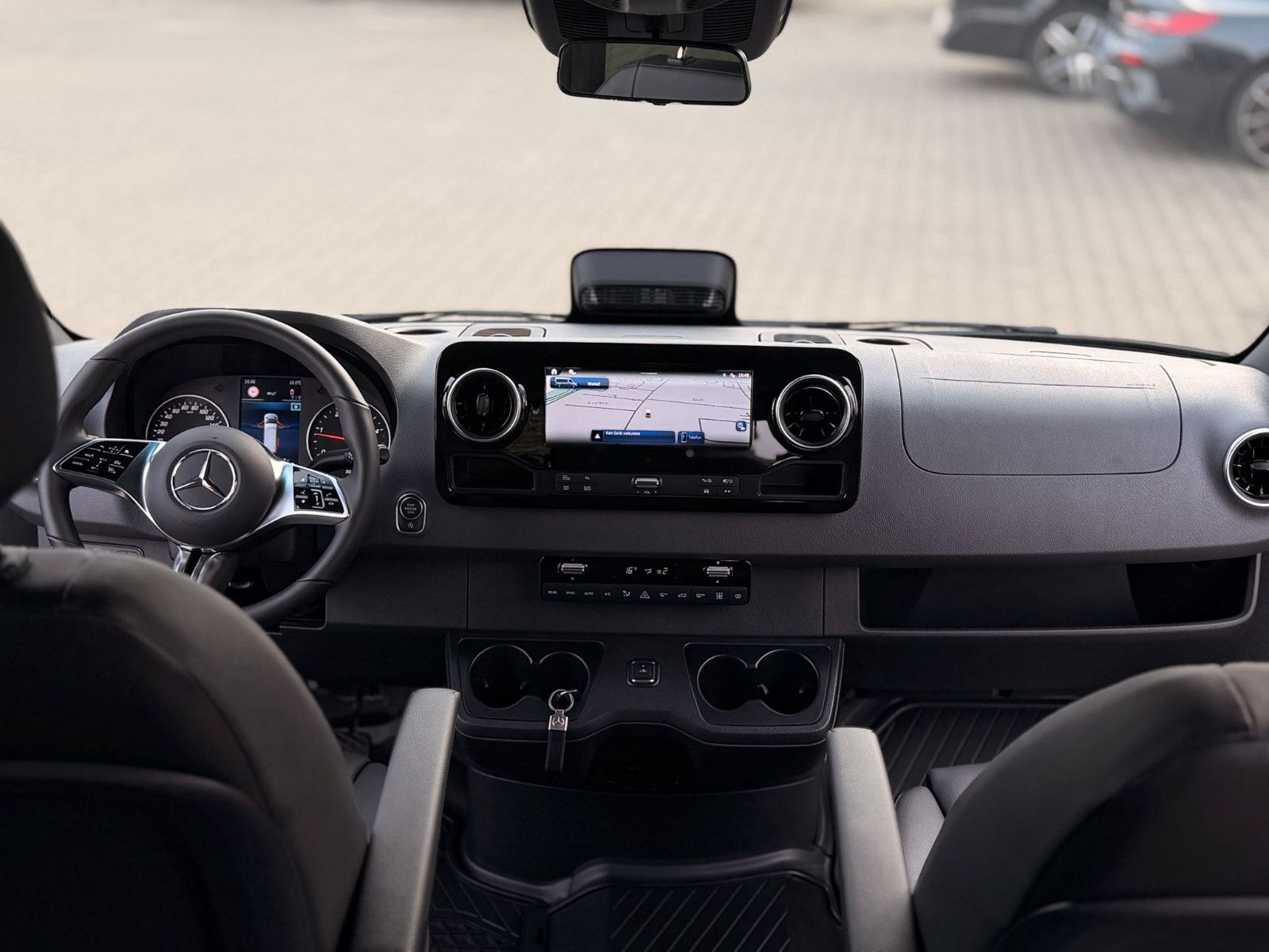 Mercedes-Benz Sprinter 319 Tourer foto 20