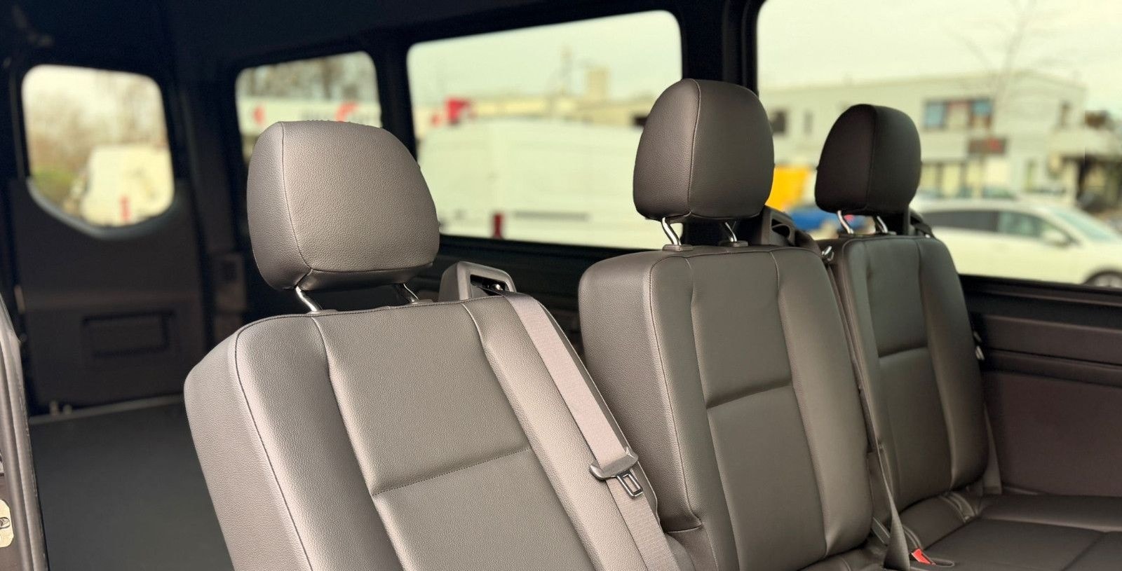 Mercedes-Benz Sprinter 319 Tourer foto 9