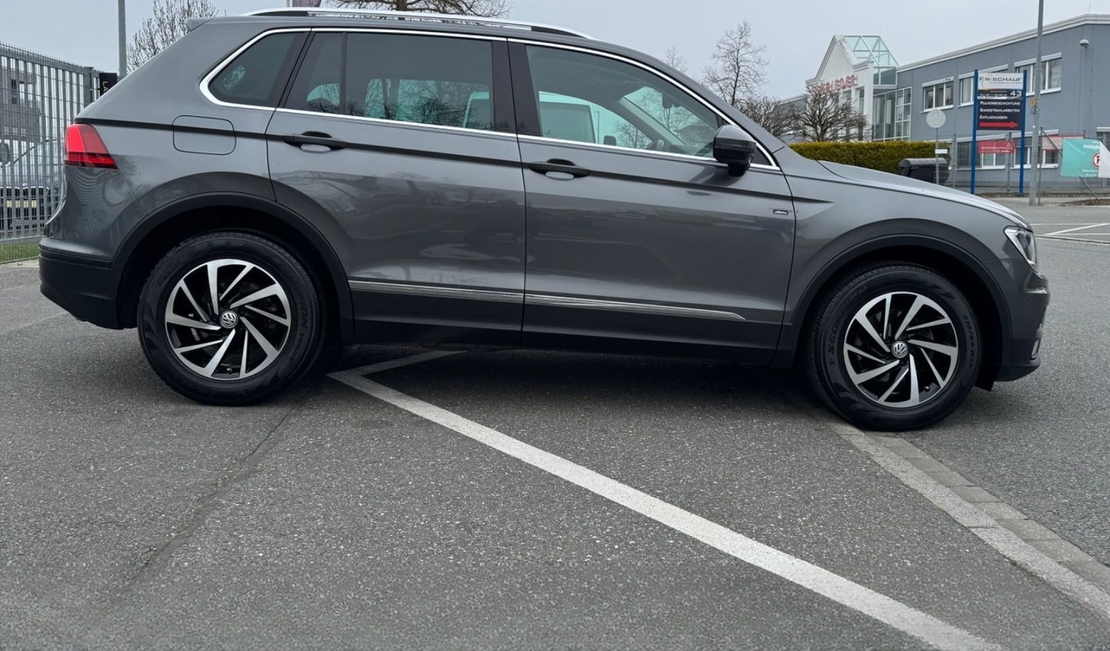 Volkswagen Tiguan Join 2.0 TDI*1.HAND*KLIMA*NAVI*SHZ*AHK*PD foto 5