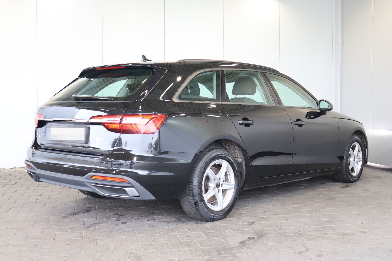 Audi A4 Avant 35 TDI PRE SENSE+NAVI+LED+PDC+ALU foto 4