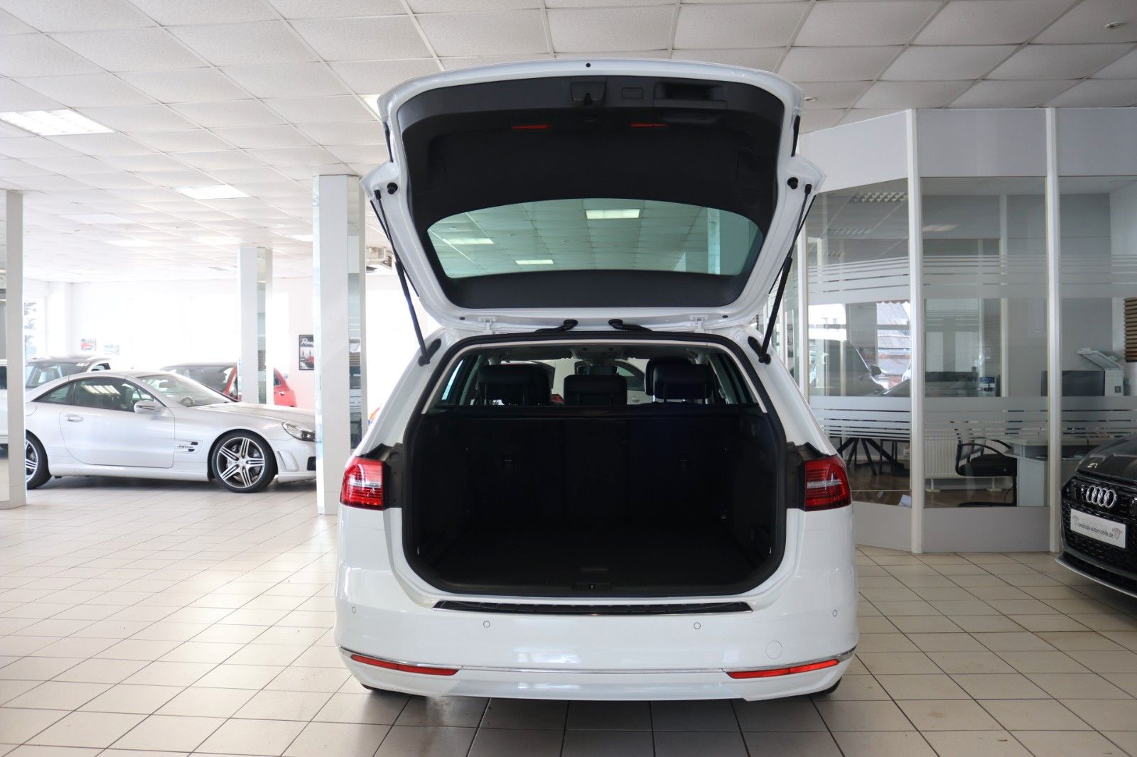Volkswagen Passat Highline Virtual Pano Kamera ACC LED foto 12
