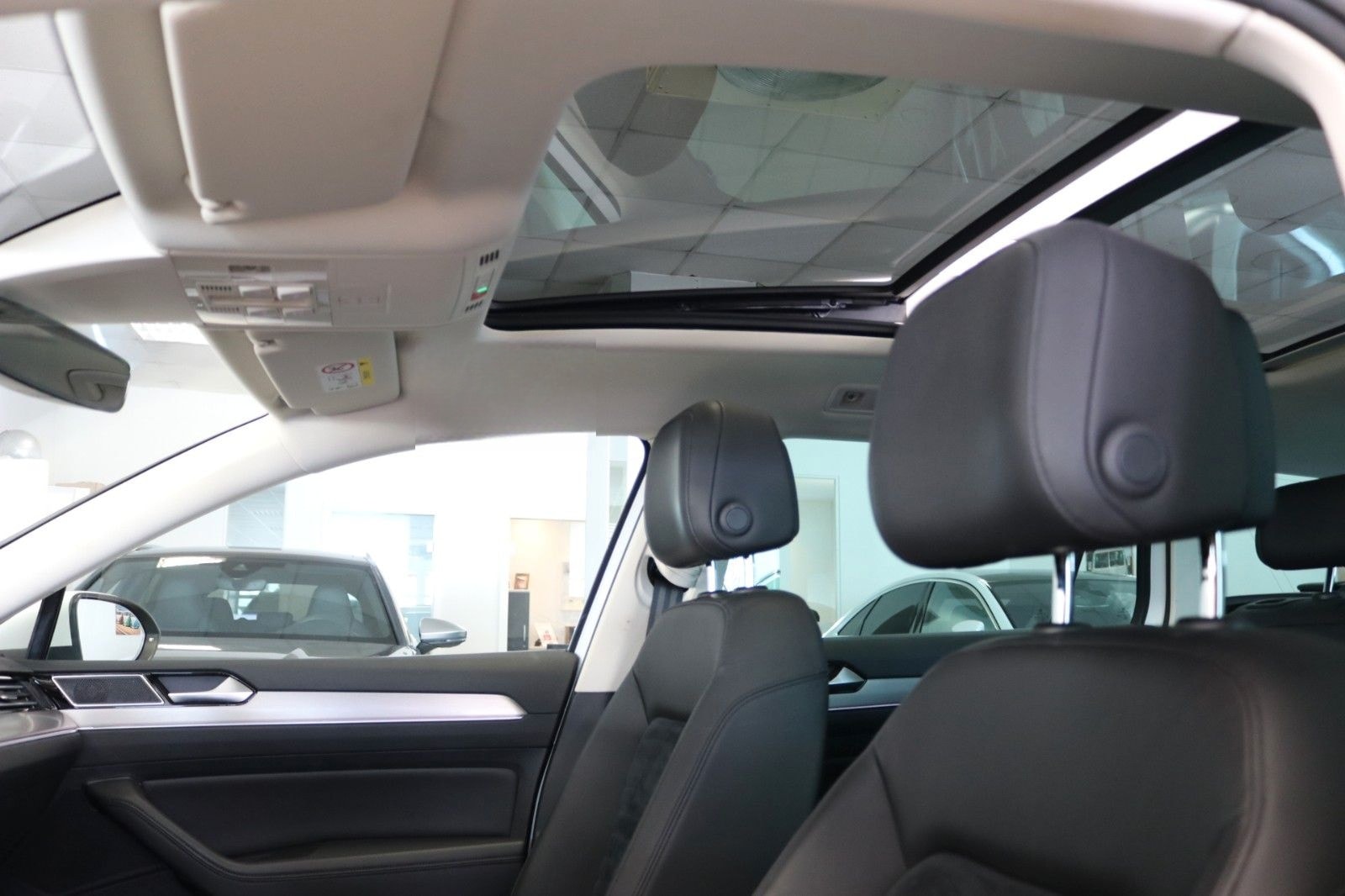 Volkswagen Passat Highline Virtual Pano Kamera ACC LED foto 14