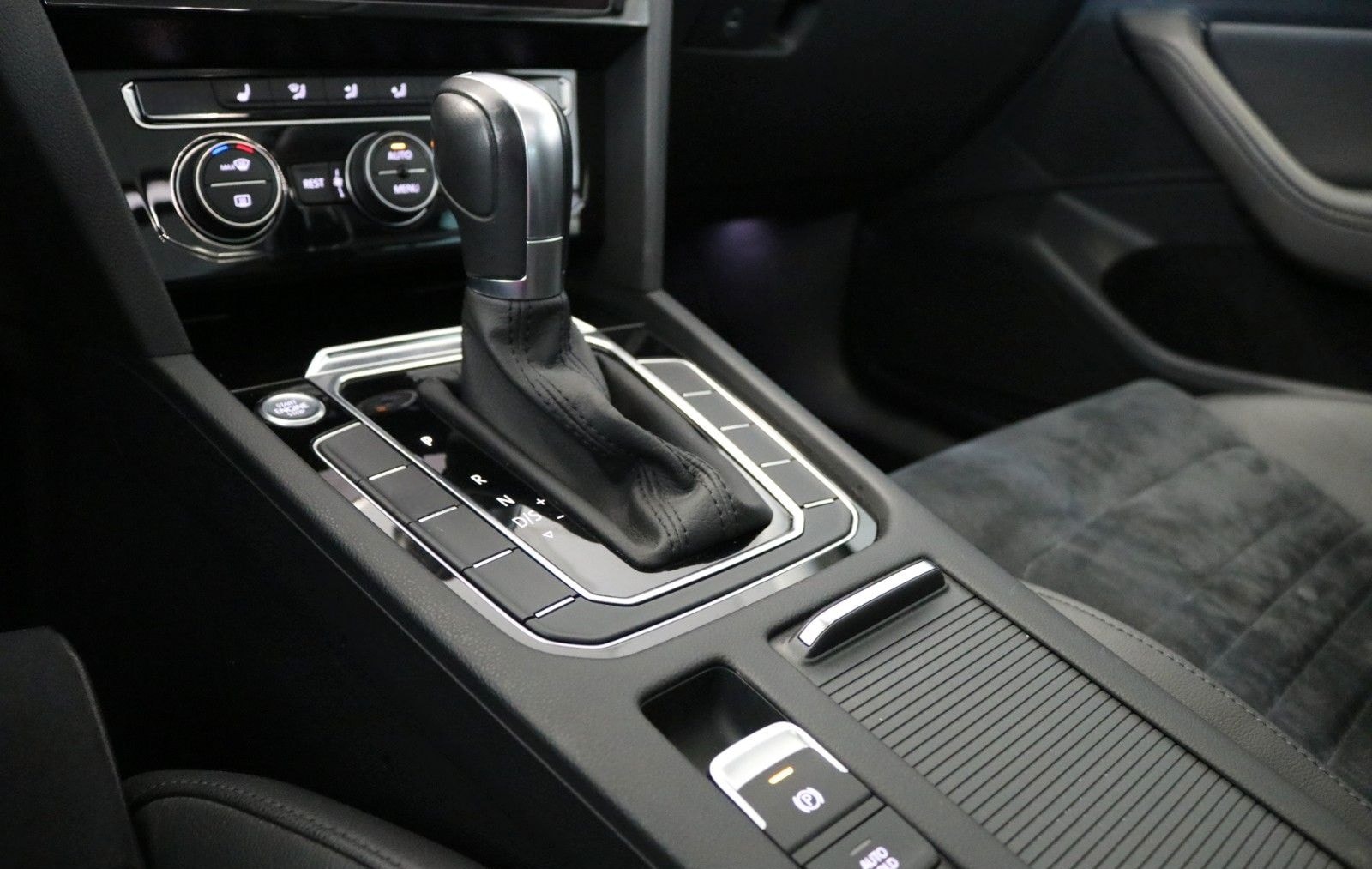 Volkswagen Passat Highline Virtual Pano Kamera ACC LED foto 17