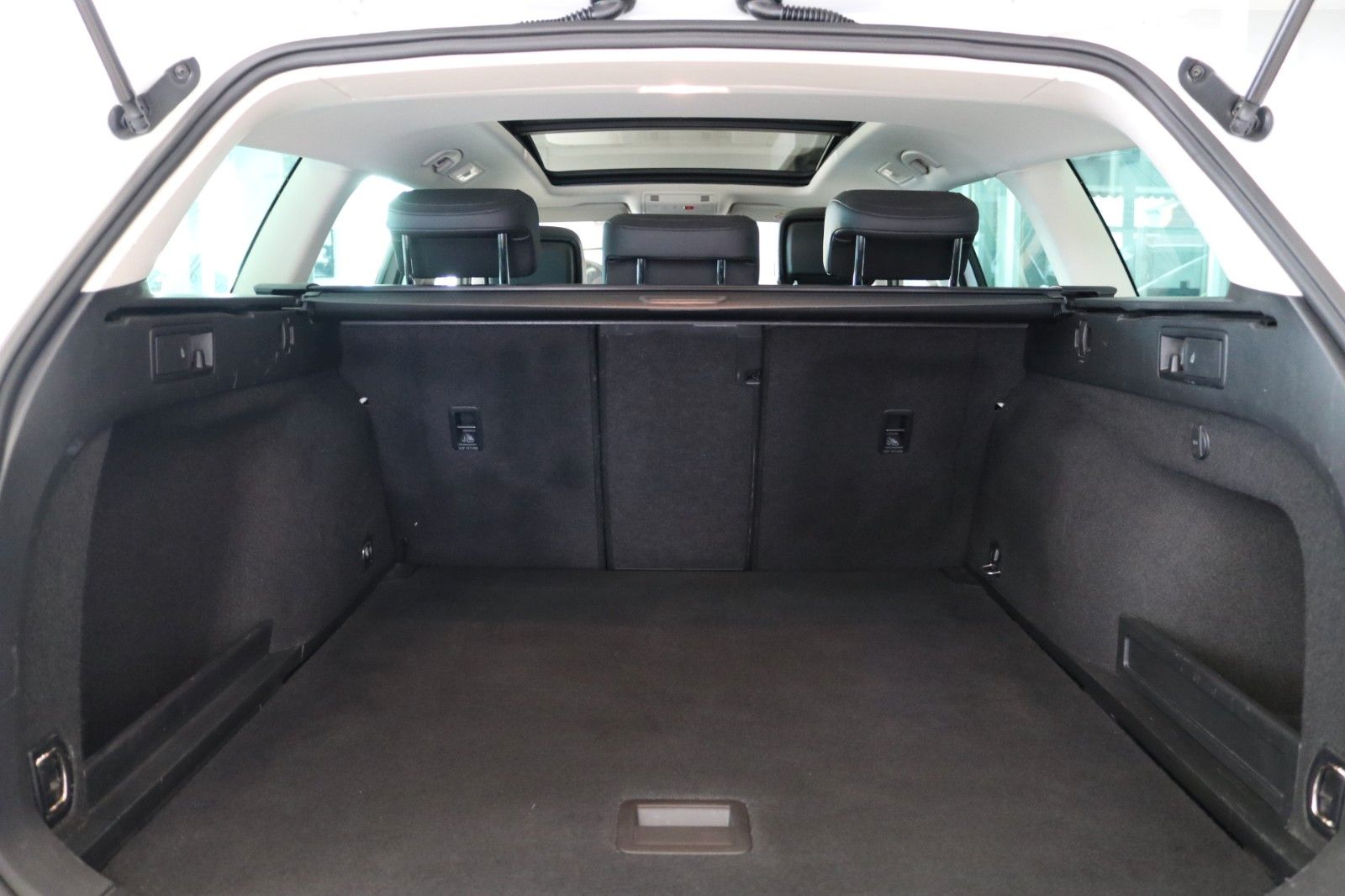 Volkswagen Passat Highline Virtual Pano Kamera ACC LED foto 8