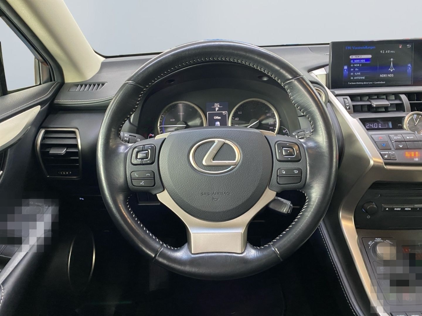 Lexus NX 300h E-FOUR Executive-Line *LED*CAM*Leder*SHZ foto 13