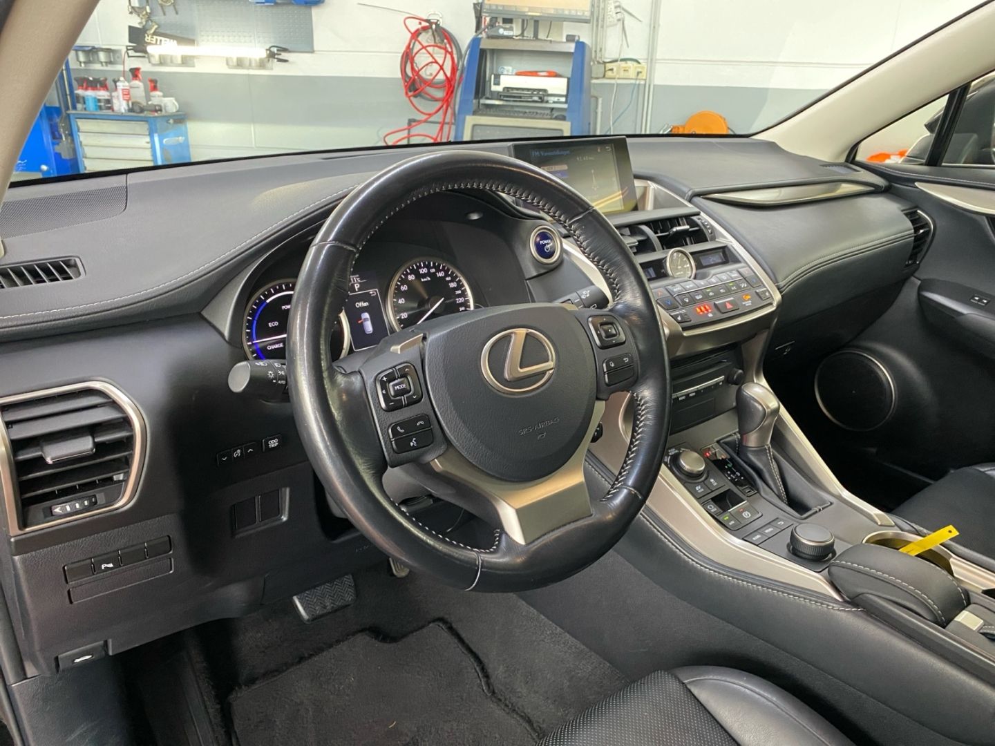 Lexus NX 300h E-FOUR Executive-Line *LED*CAM*Leder*SHZ foto 14