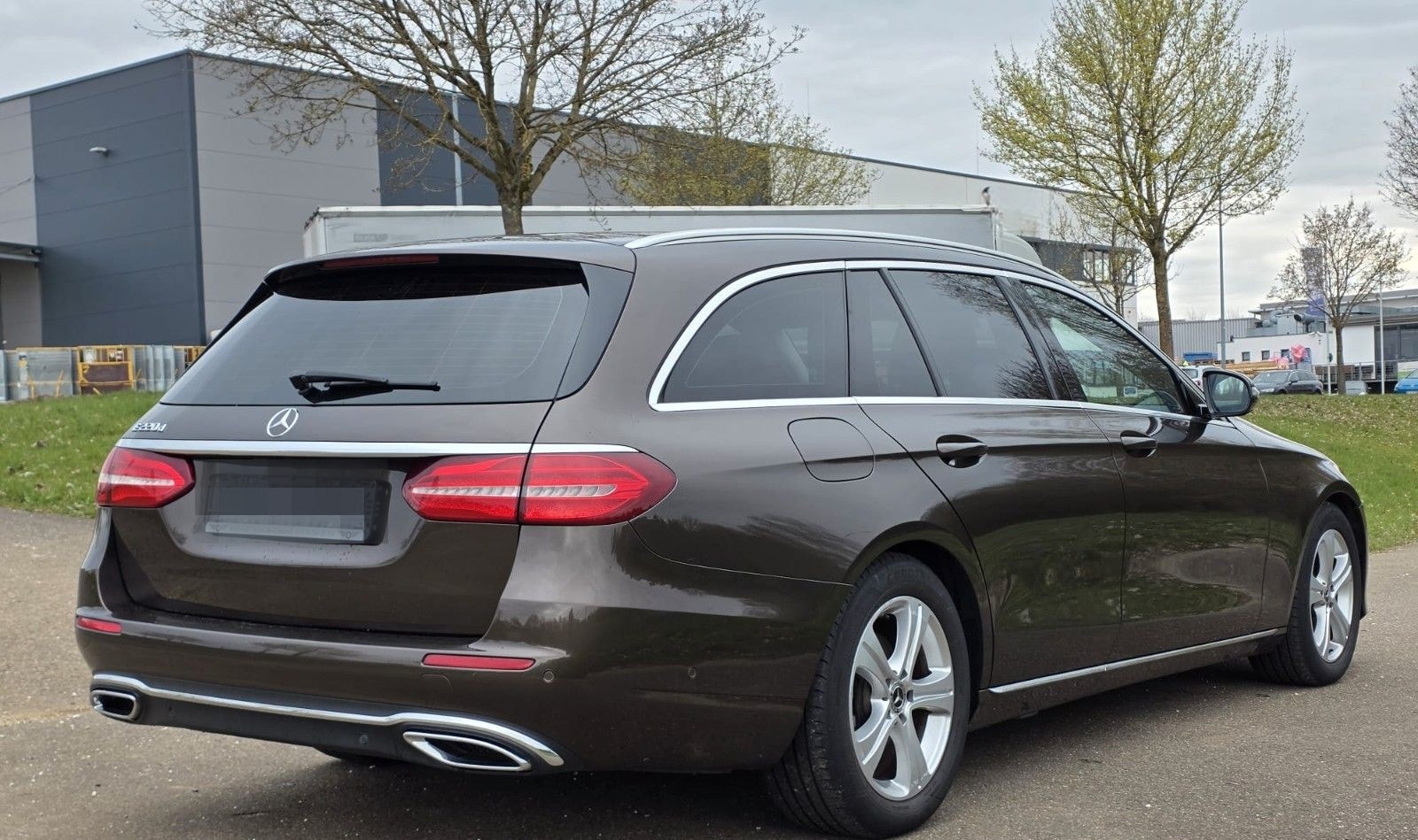 Mercedes-Benz E220 d T-Modell MULTIBEAM LED.AHK.Ambiente.RFK foto 6