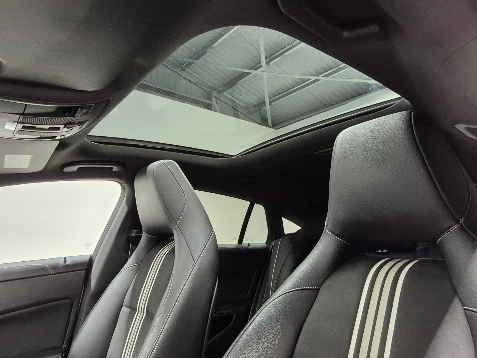 Mercedes-Benz CLA 200 SB AMG-Line LED/Navi/SHZ/Kam/Pano/18-LM foto 12