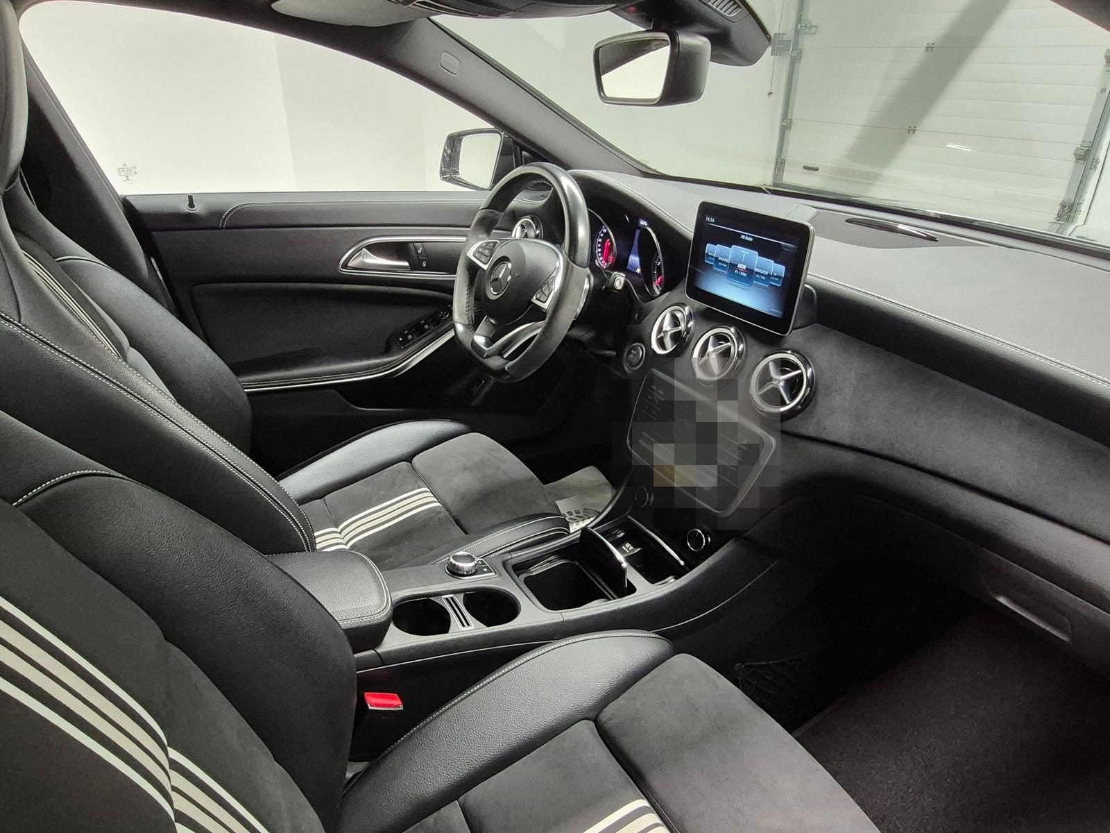 Mercedes-Benz CLA 200 SB AMG-Line LED/Navi/SHZ/Kam/Pano/18-LM foto 10