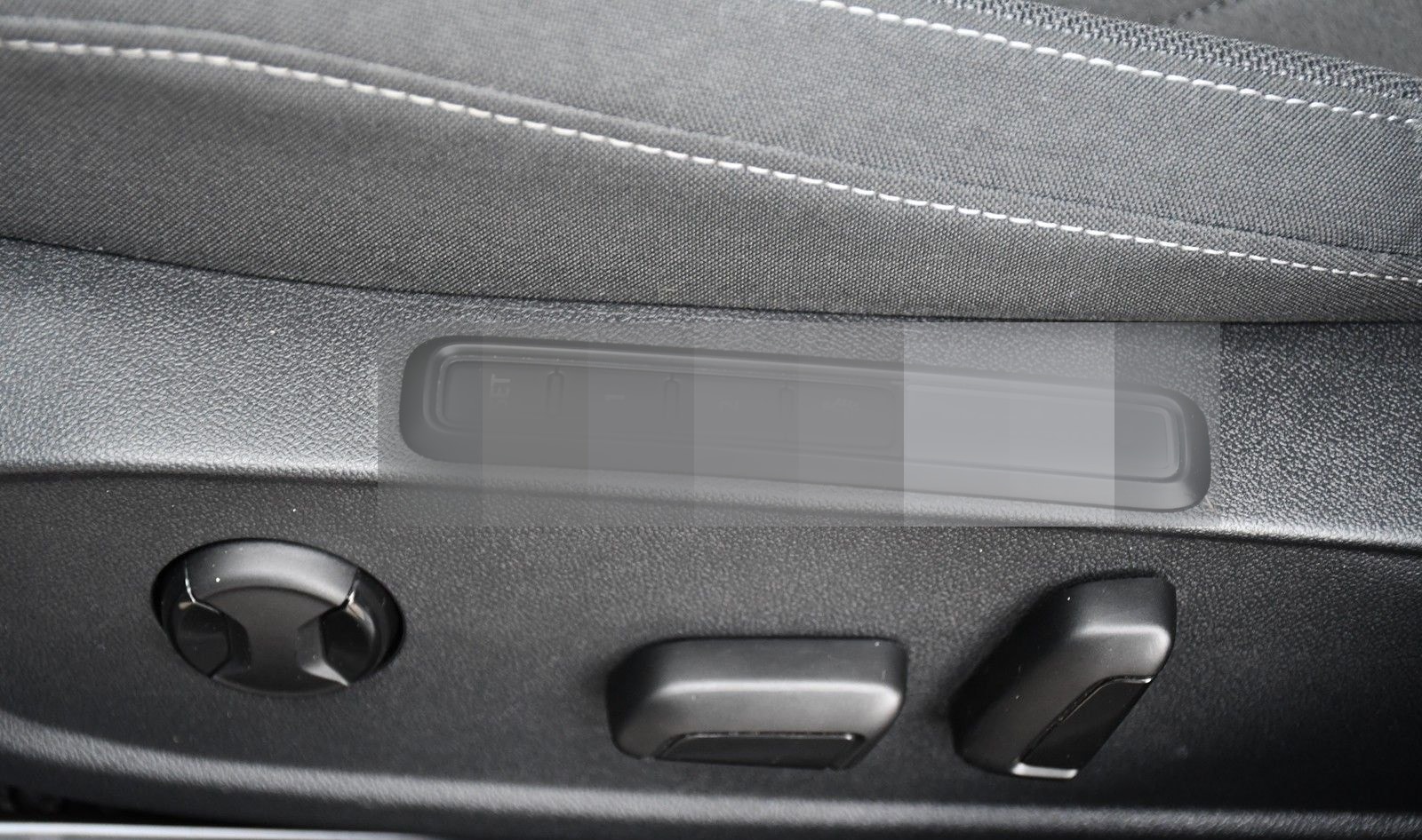 Volkswagen Golf VIII Style*Kamera*Navi*CarPlay*ACC*AHK* foto 18