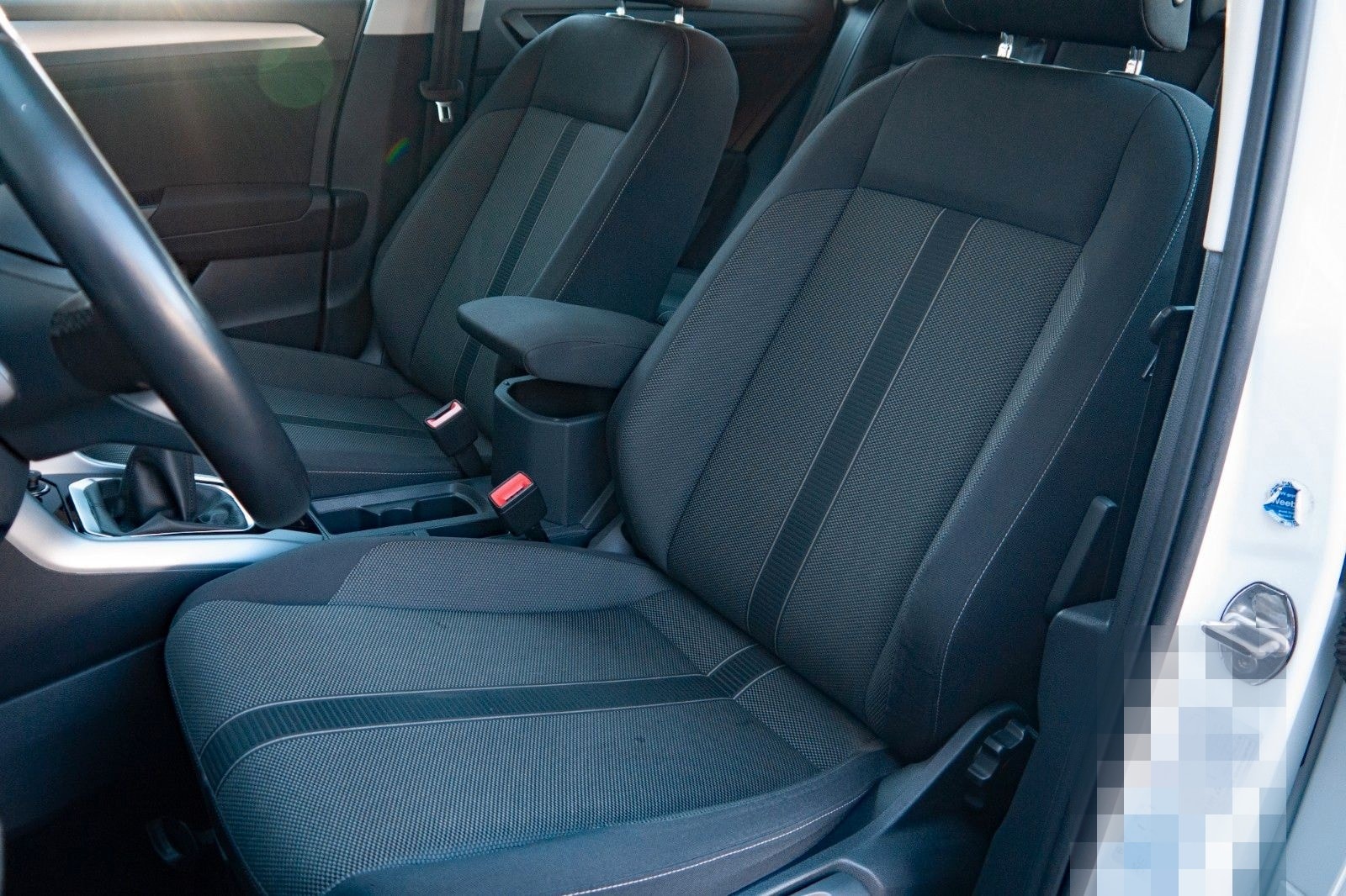 Volkswagen T-Roc Life FAHRSCHULE Schalter AHK RFK LED IQ foto 8