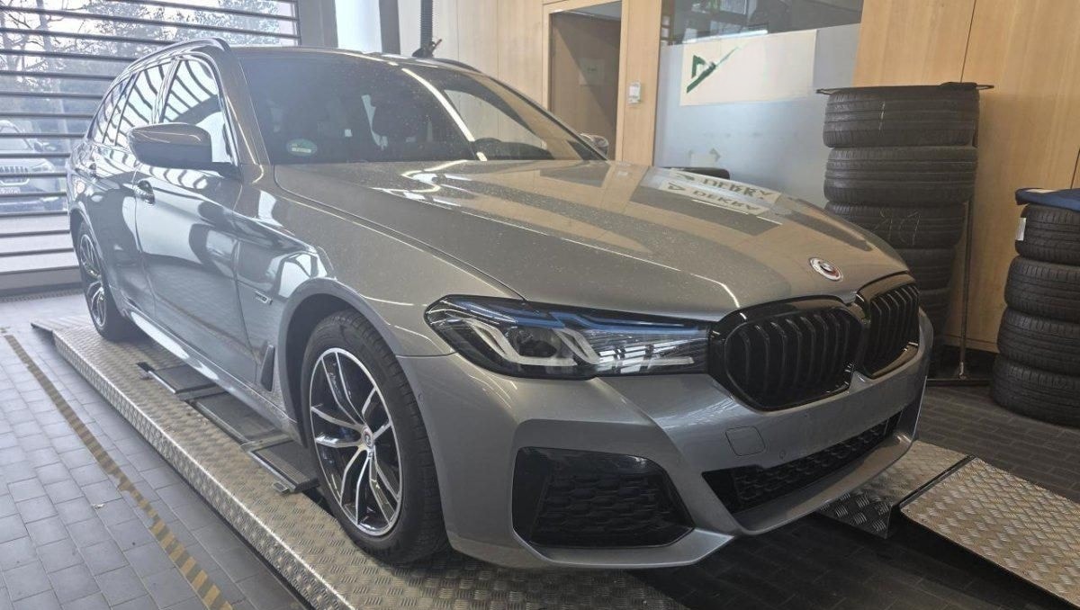 BMW 530e TOURING M SPORT PRO/LASER/HuD/PANO/KAMERA foto 7