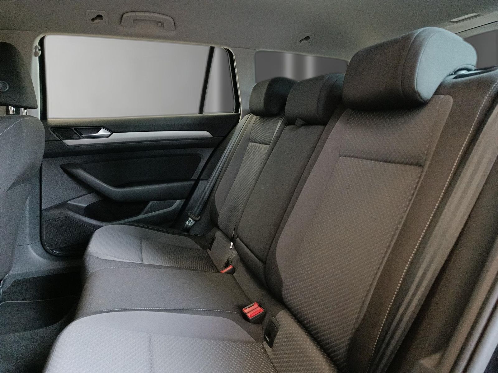 Volkswagen Passat Variant 1.5 TSI RFK*LED*Navi*DAB*SHZ foto 17