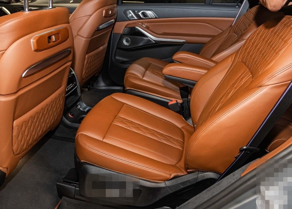 BMW X7 M60i+AHK+Leder+HUD+RFK+e-Sitze+Klimasitze+LED foto 13