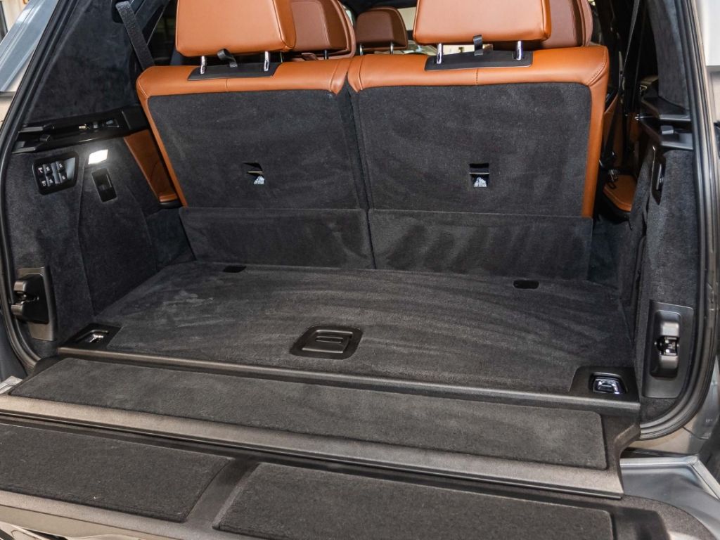 BMW X7 M60i+AHK+Leder+HUD+RFK+e-Sitze+Klimasitze+LED foto 20