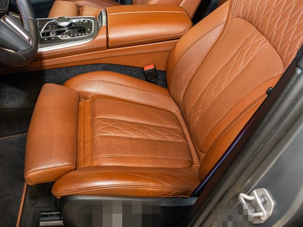 BMW X7 M60i+AHK+Leder+HUD+RFK+e-Sitze+Klimasitze+LED foto 7