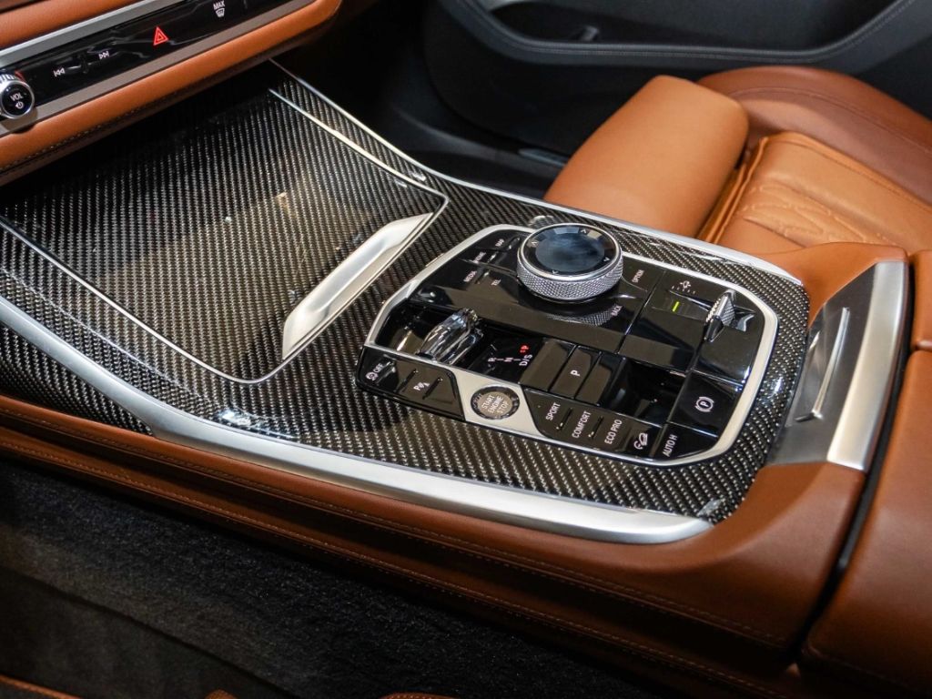 BMW X7 M60i+AHK+Leder+HUD+RFK+e-Sitze+Klimasitze+LED foto 10