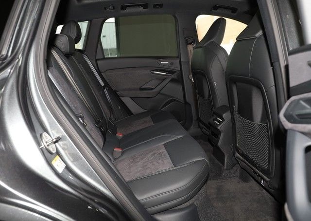 Audi Q6 e-tron quattro S line Pano B&O Matrix LED HuD foto 7