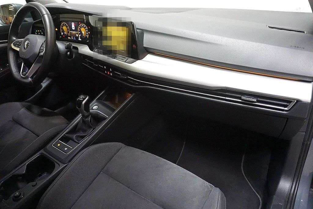 Volkswagen Golf 8 1.5TSI Life Virtual Sthz AHK DCC Navi LED foto 11