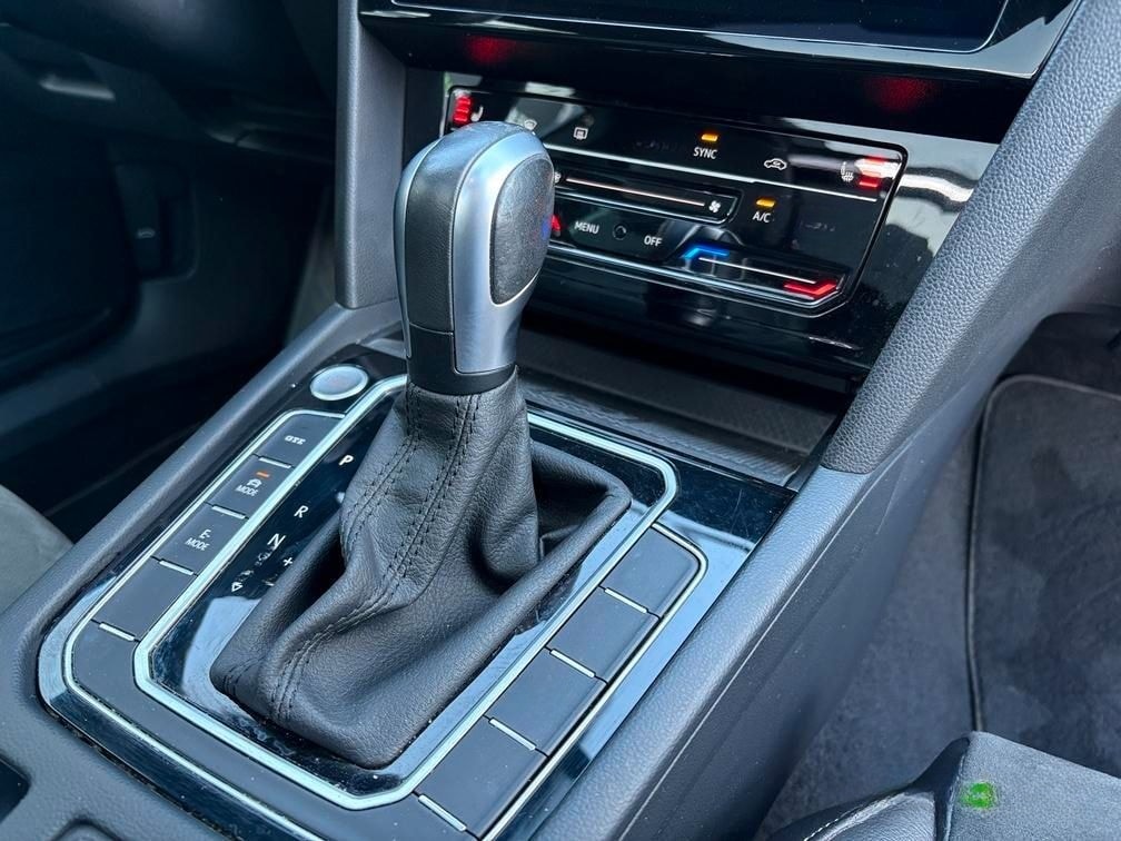 Volkswagen Passat Variant GTE 1.4 eHybrid PANO/NAVI/KAMERA/ foto 17