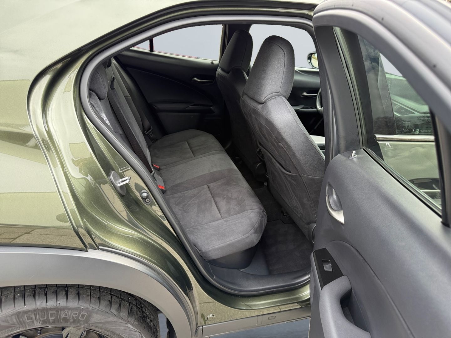 Lexus UX 250h Style Edition *Bi-LED*CAM*ACC*SHZ*CarPla foto 20