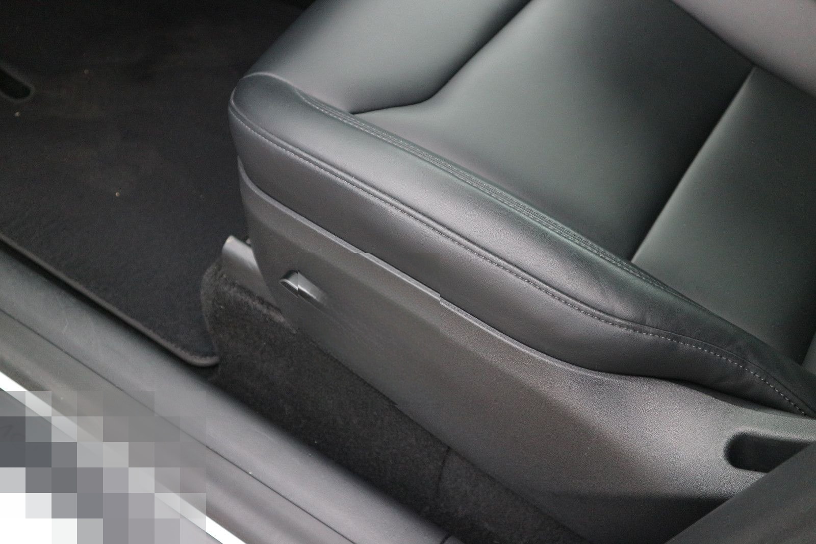 Tesla Model Y Long Range Dual AWD Heckspoiler Leder foto 12