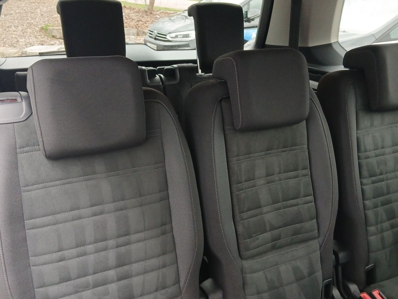 Volkswagen Touran 2.0 TDI DSG Comfortline KEYLESS, ALU, PDC foto 25