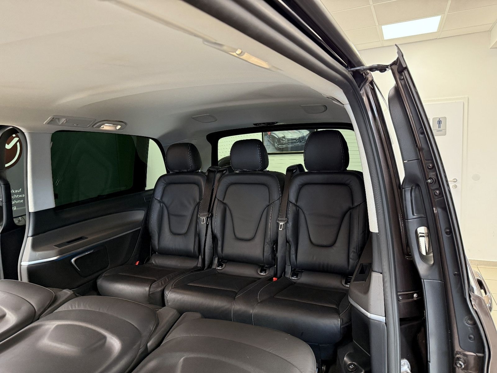 Mercedes-Benz V 220d Avantgarde Lang *8Sitzer*ACC*AHK*360°Kam foto 7