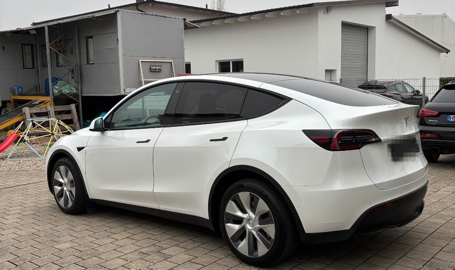 Tesla Model Y Long Range Dual AWD foto 6