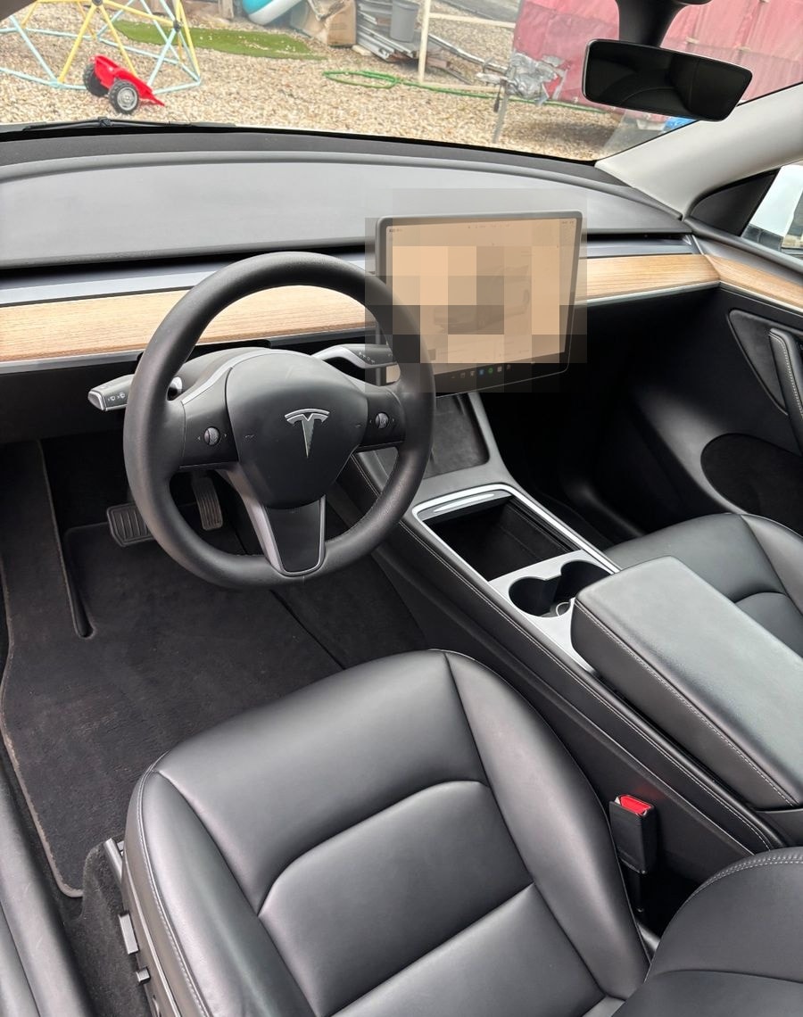 Tesla Model Y Long Range Dual AWD foto 7