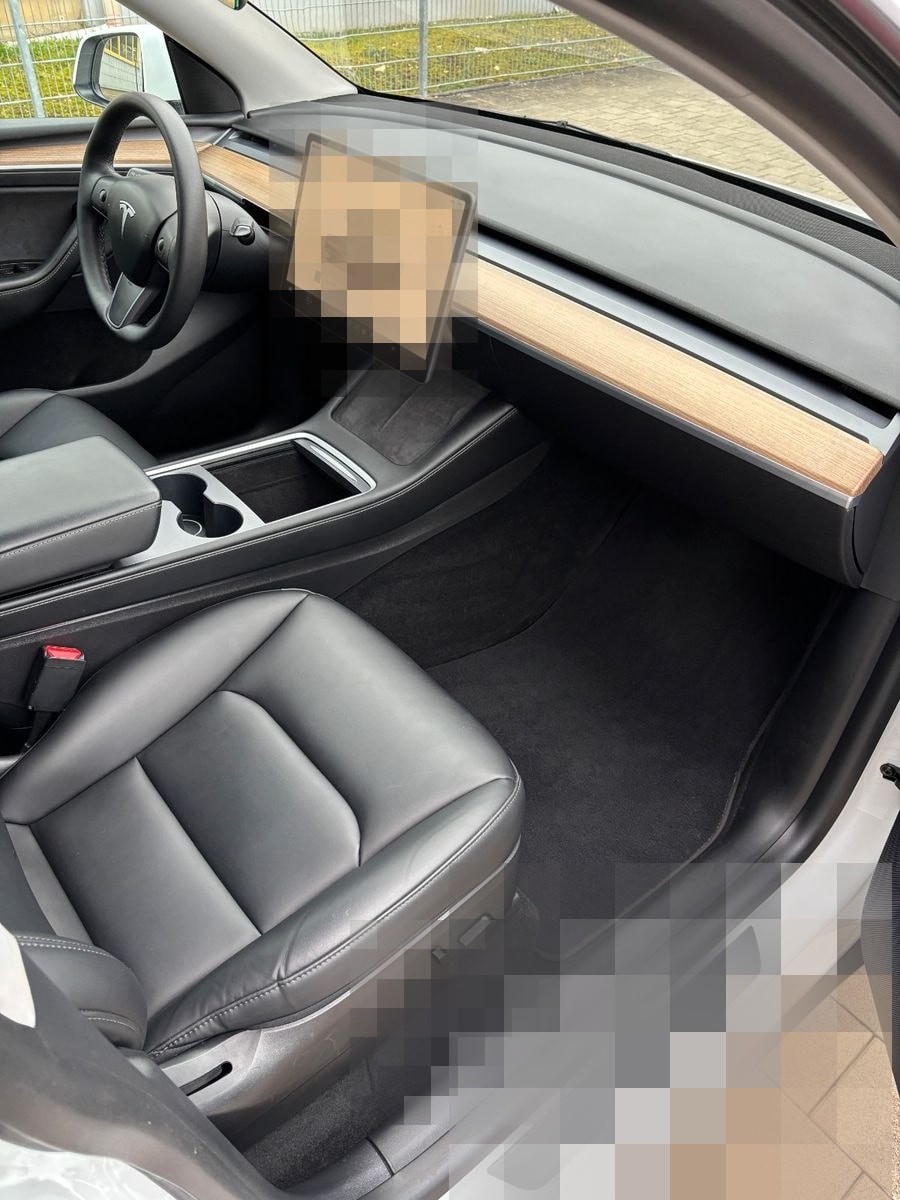 Tesla Model Y Long Range Dual AWD foto 9