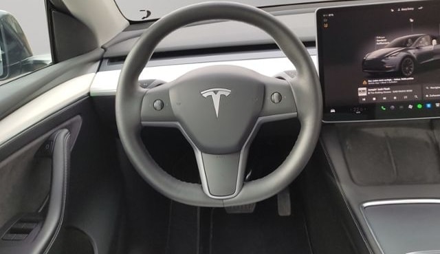 Tesla Model Y Long Range Dual AWD foto 8