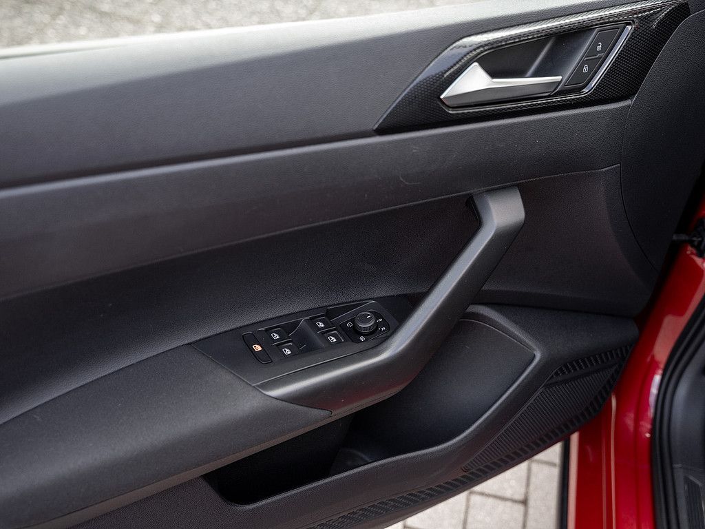 Volkswagen Taigo 1.0 TSI Life AHK SHZ LED App-Connect foto 13