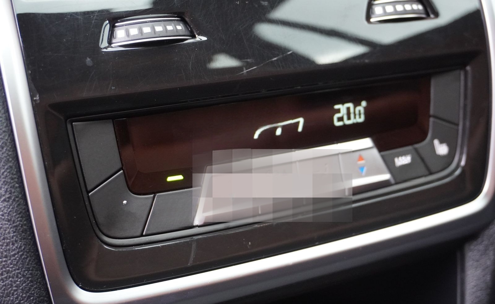 BMW X7 M60i Frozen Black LCI AHK Carbon SkyLounge AC foto 20