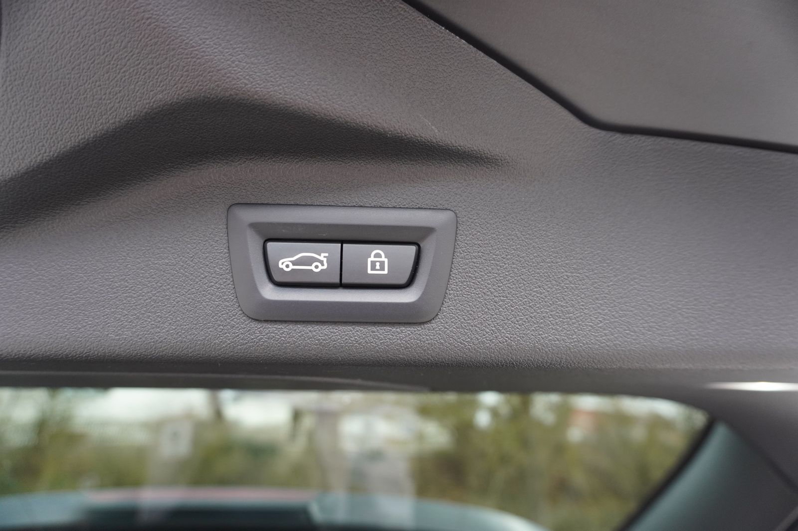 BMW X7 M60i Frozen Black LCI AHK Carbon SkyLounge AC foto 22