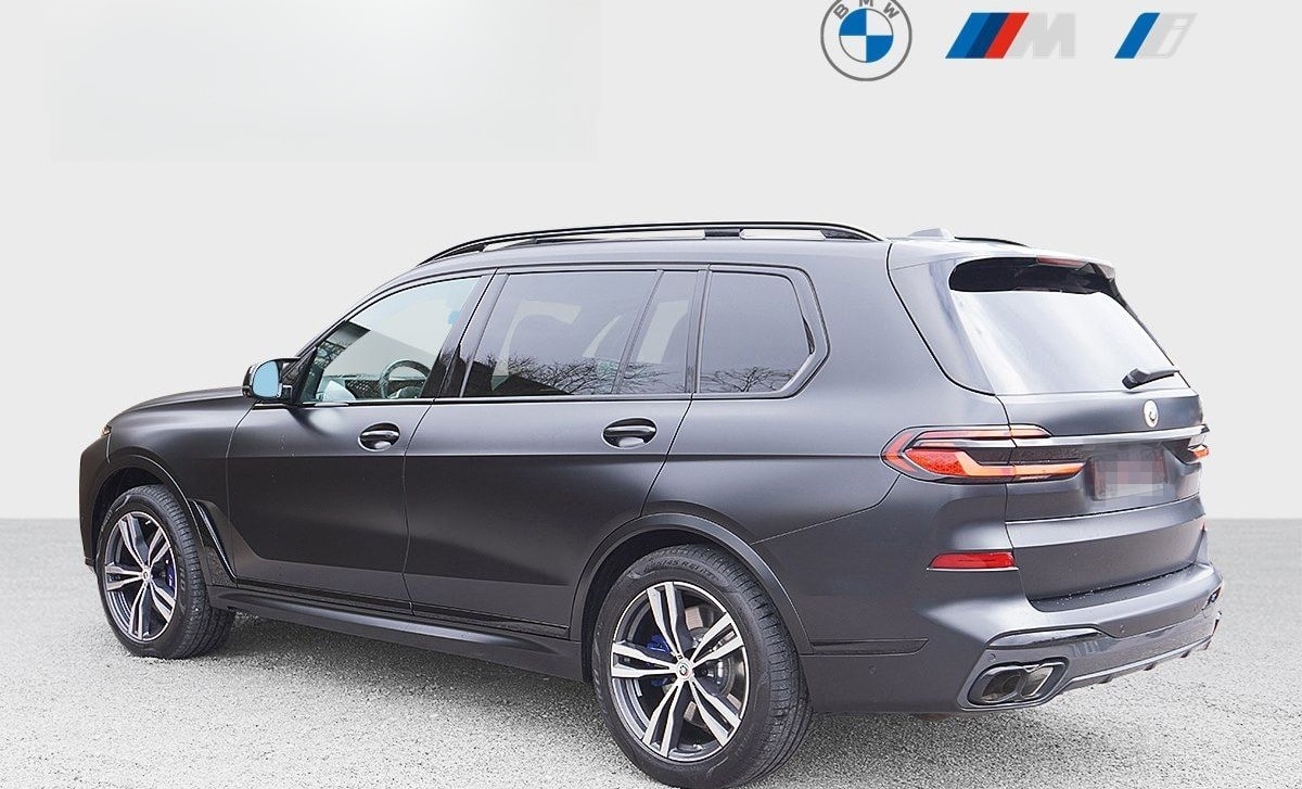 BMW X7 M60i Frozen Black LCI AHK Carbon SkyLounge AC foto 6