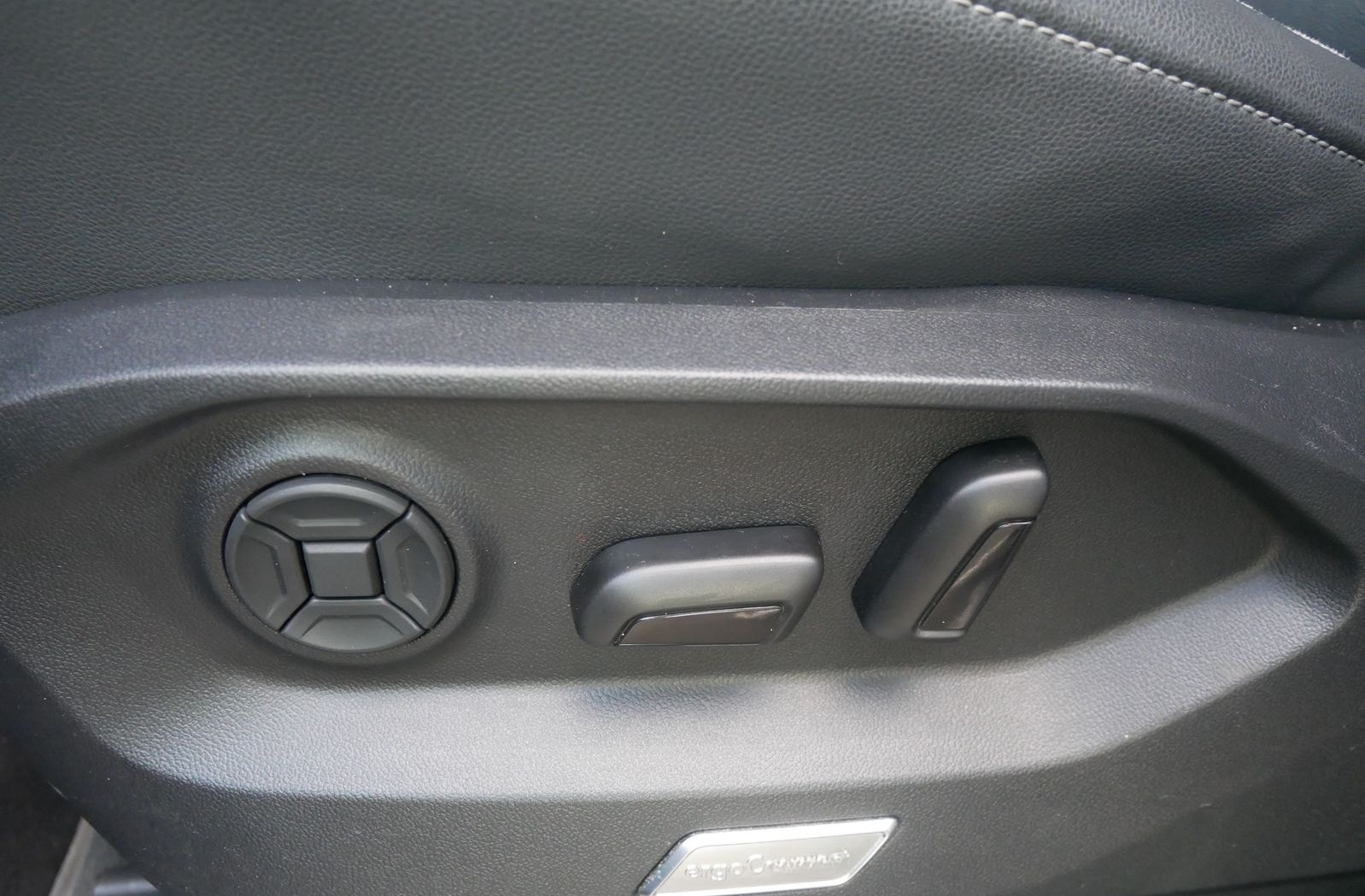 Volkswagen Touareg 3.0 V6 TDI 4Motion Automatik ACC R-Line  foto 10