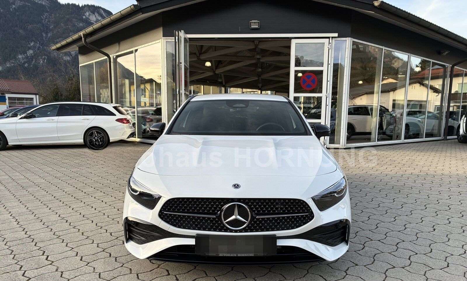 Mercedes-Benz A220d AMG ADV+ STDHZG DISTR MBEAM NIGHT 360 KYGO foto 2