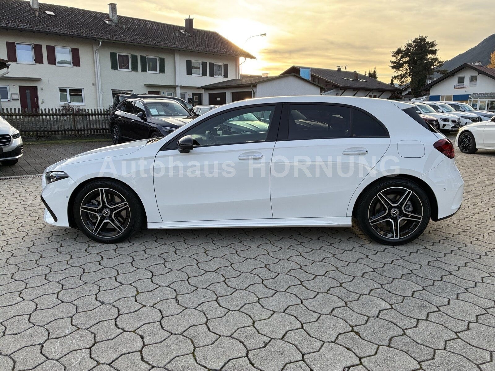 Mercedes-Benz A220d AMG ADV+ STDHZG DISTR MBEAM NIGHT 360 KYGO foto 9