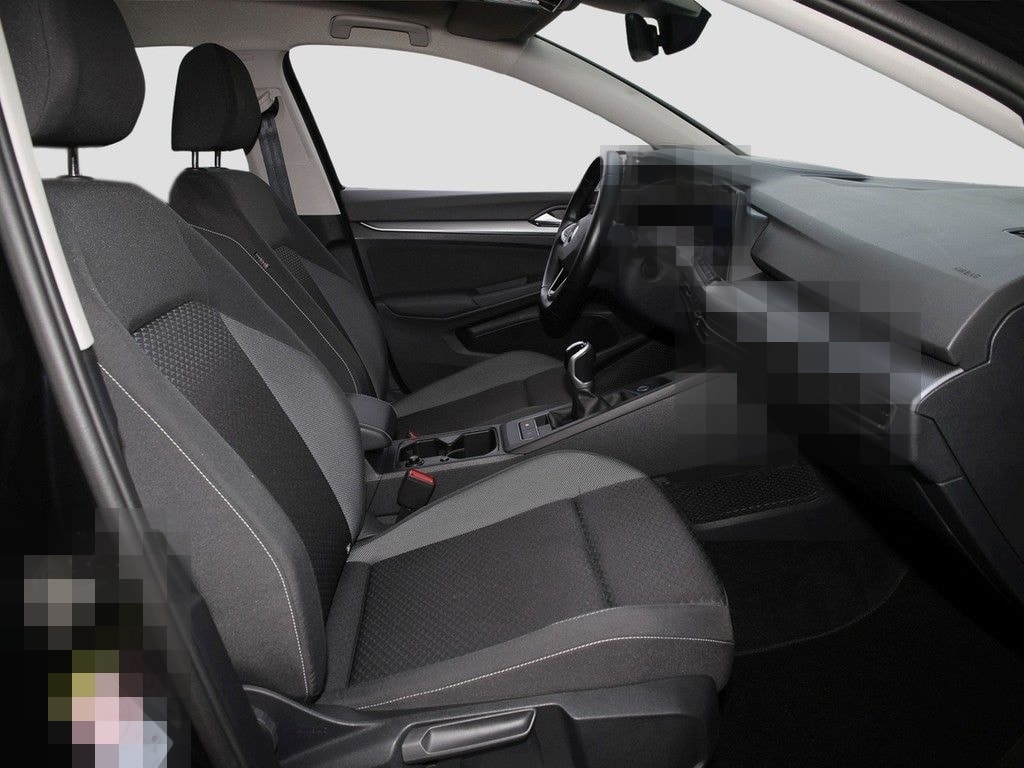 Volkswagen Golf VIII Lim. 1.5 TSI Active *Navi*Kamera*HuD* foto 7