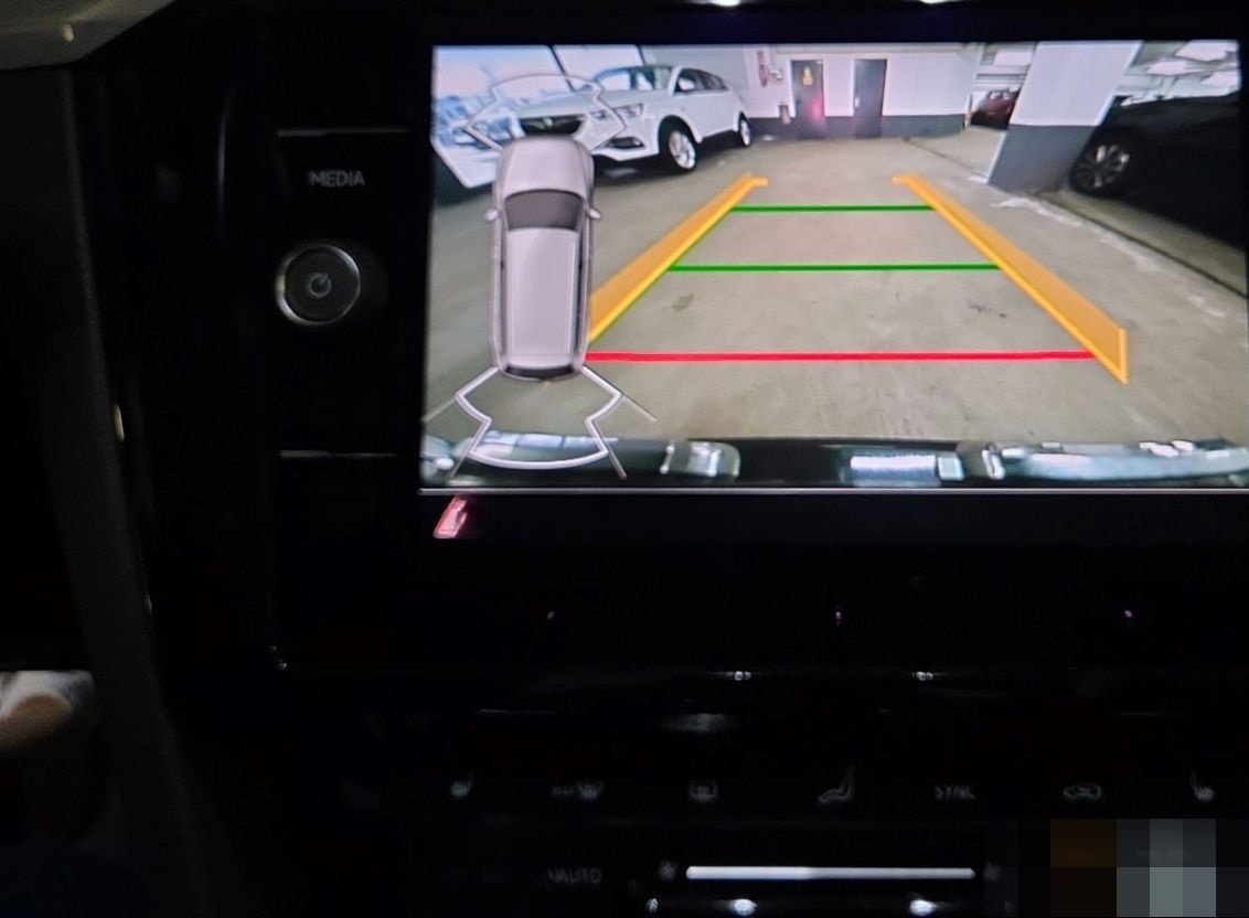 Volkswagen Passat VARIANT 1.5 TSI Business-Premium Paket Cl foto 21