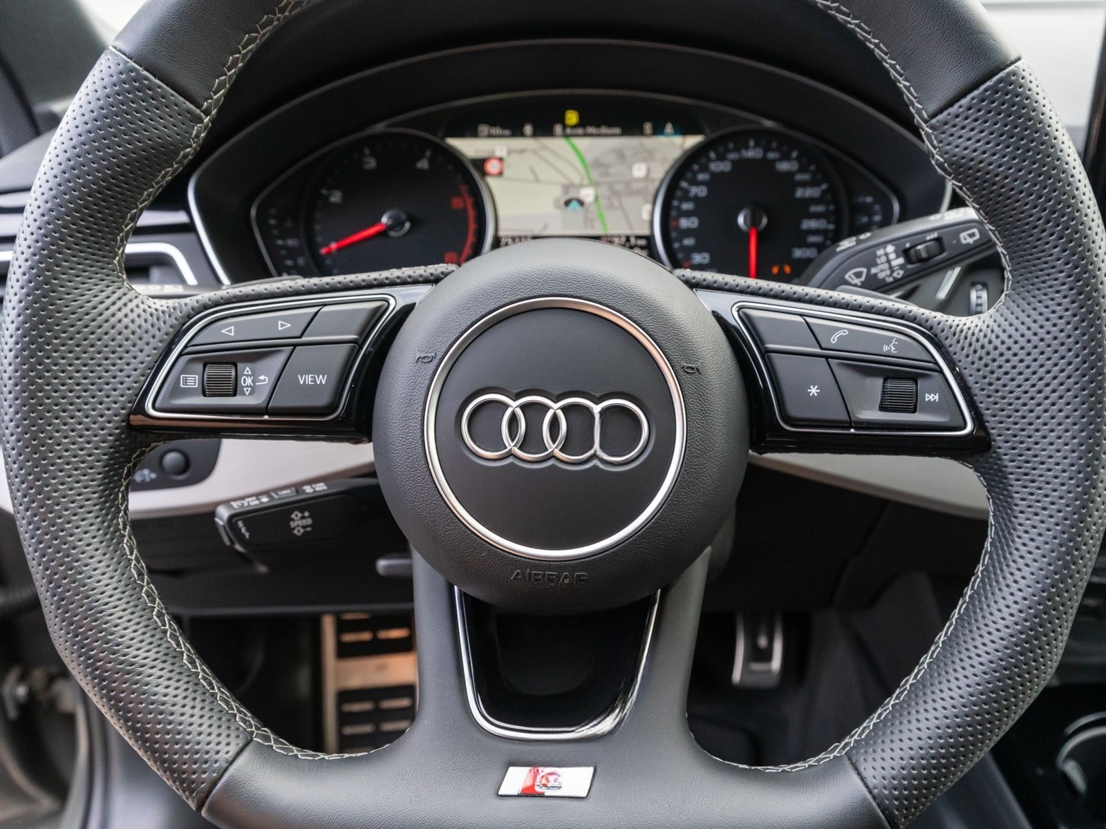 Audi A4 Avant S line 40 TDI quattro NAVI LED 360° AHK foto 18