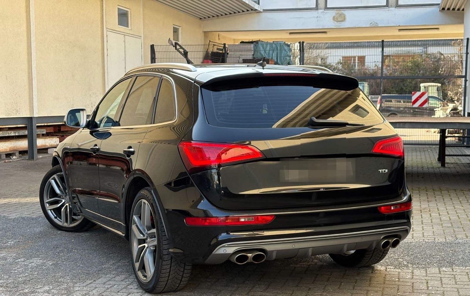 Audi SQ5 3.0 TDI plus quattro exlucive CAM LED B&O foto 3