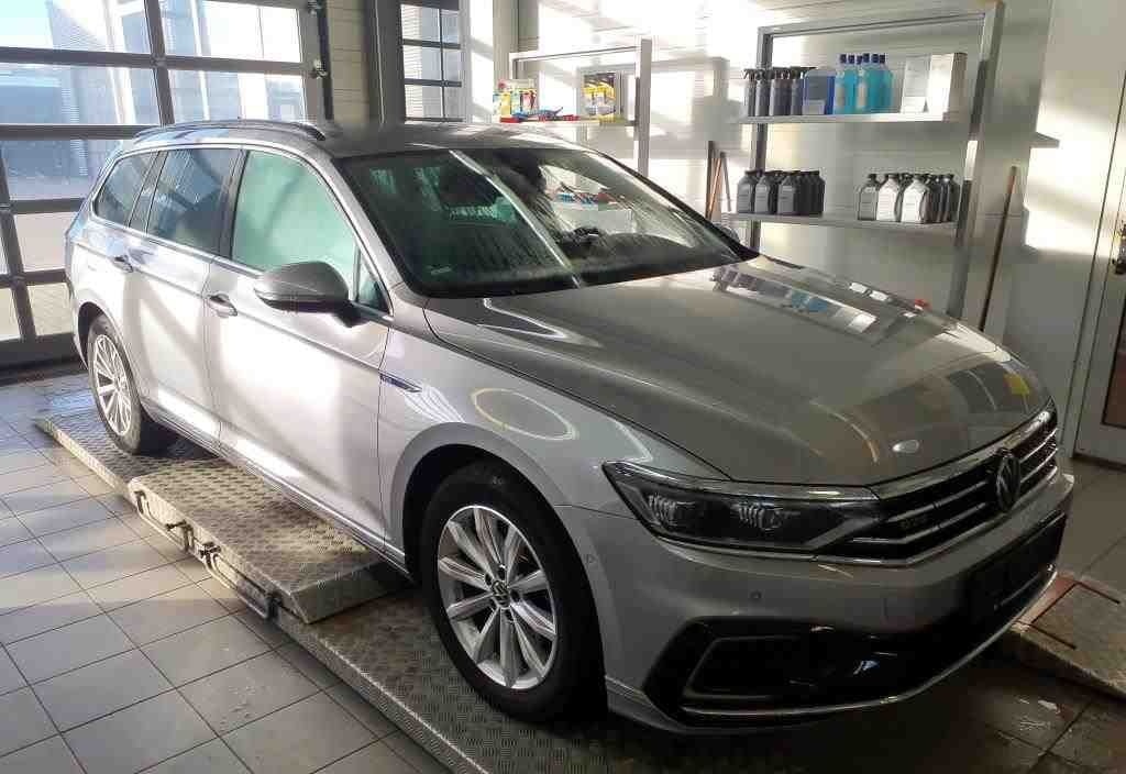 Volkswagen Passat Variant DSG GTE AHK/Matrix/Digital/DAB+ foto 2