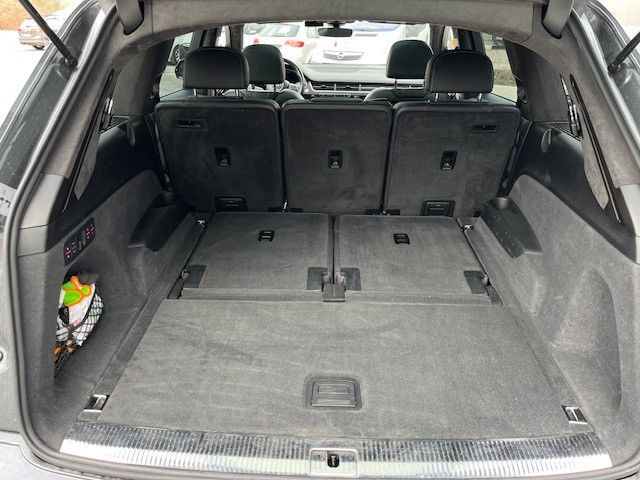 Audi SQ7 4.0 TDI quattro foto 14